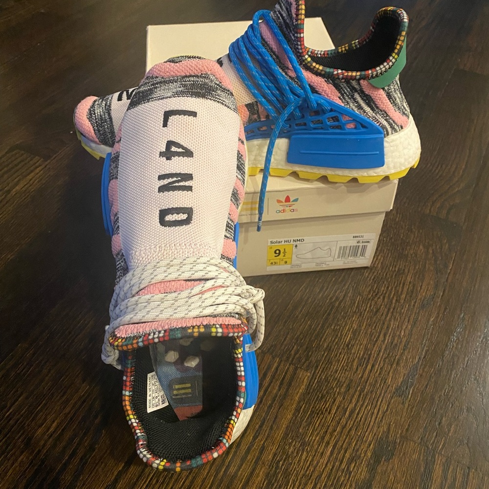 Adidas NMD Hu Pharrell Solar Pack Mother size 9.5 men’s athletic sneakers